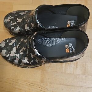 Dansko Camouflage Mules - Black, Gray, Cream